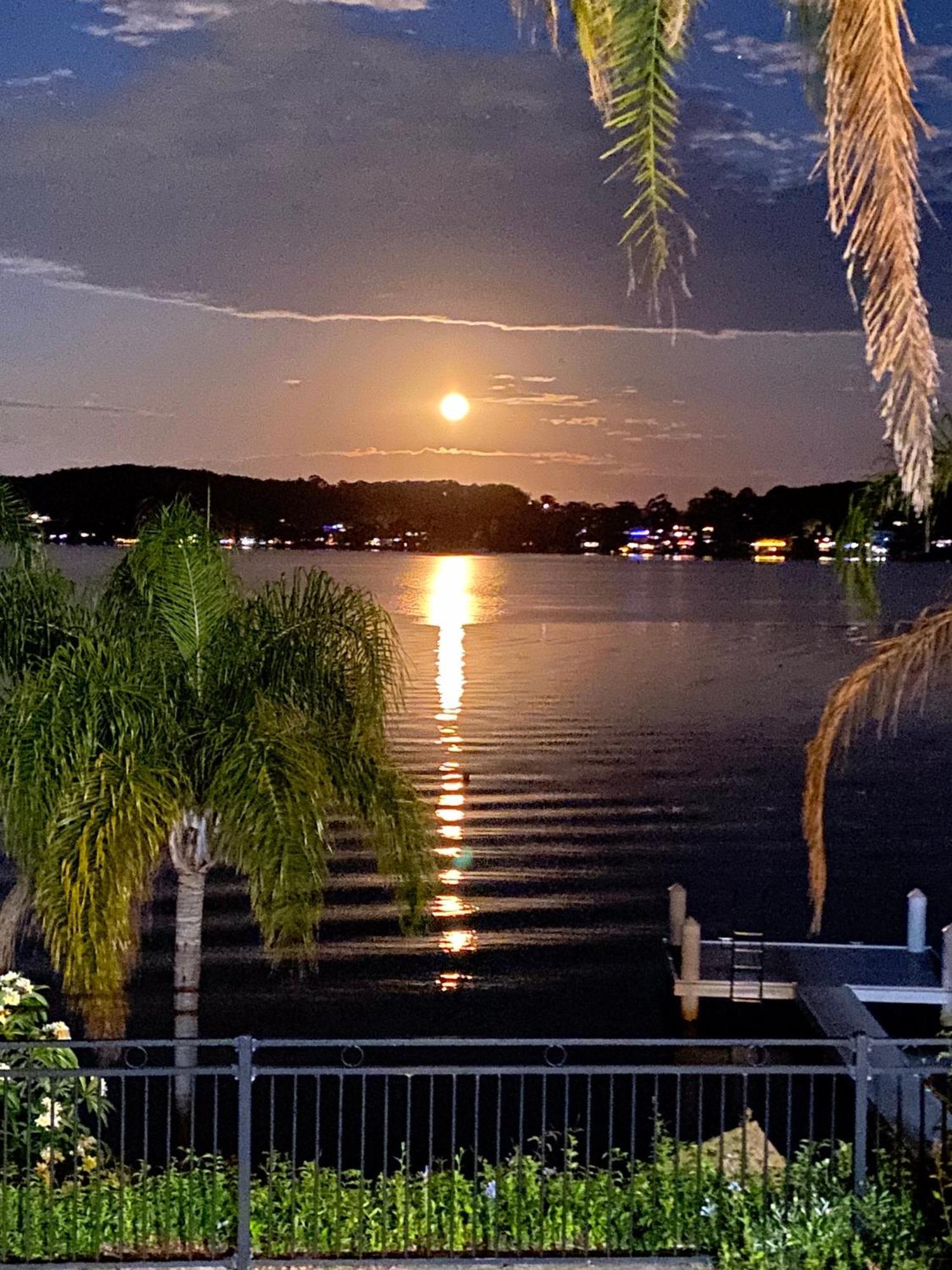 Overnight Reflections B&B Fishing Point Exteriér fotografie